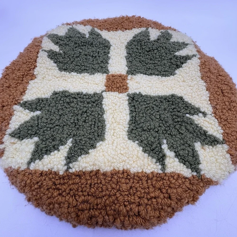 Handmade Latch Hook Chair Cover Round 16